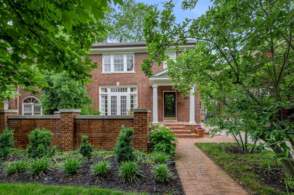 315 Desha Road Lexington, KY 40502 - Photo 1 of 42 TDB_9787