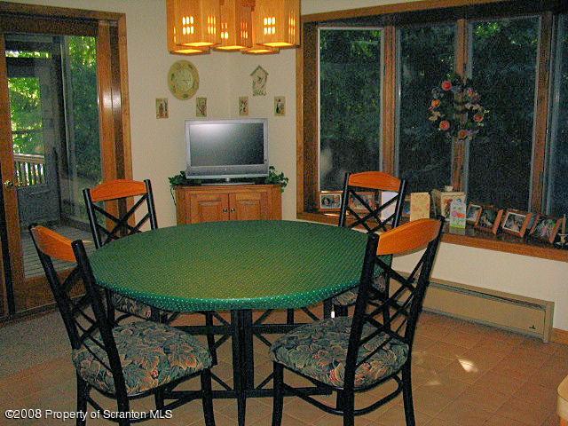 102 Birch Ledge Road Canadensis, PA 18325 - Photo 12 of 18 Gallery Image 12