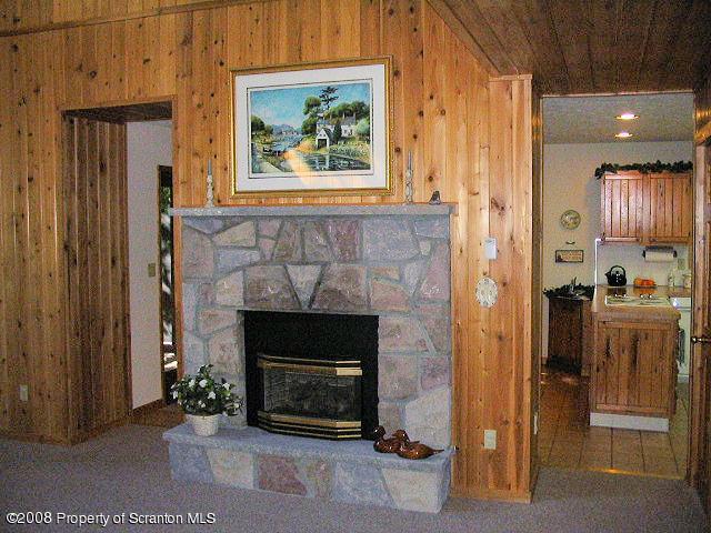 102 Birch Ledge Road Canadensis, PA 18325 - Photo 14 of 18 Gallery Image 14