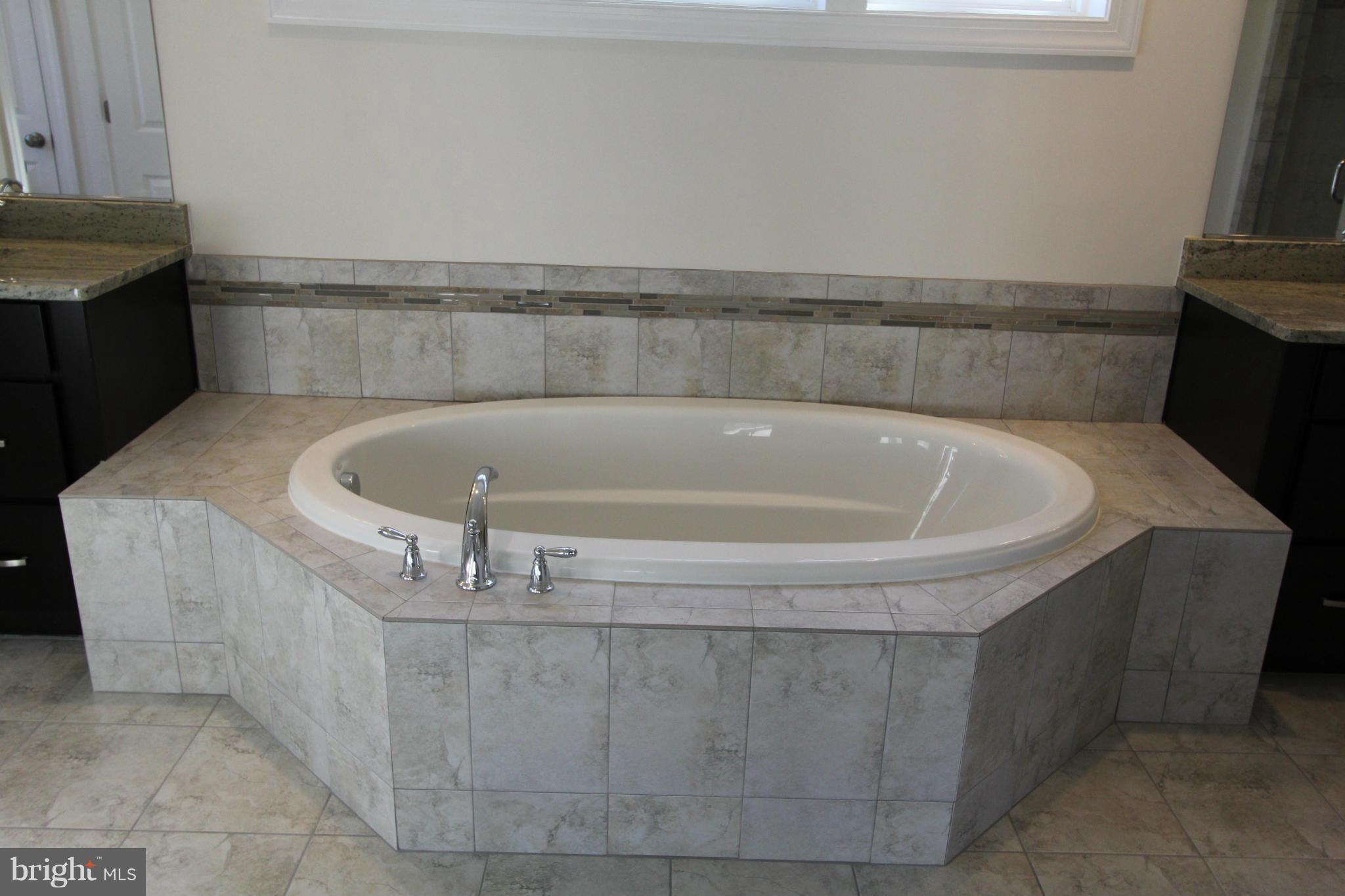 23 Old Bonifant Road Silver Spring, MD 20904 - Photo 21 of 27 Bath (Master)