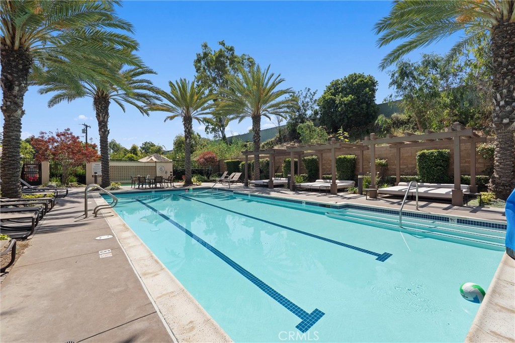 250 West Ridgewood Street Long Beach, CA 90805 - Photo 37 of 44