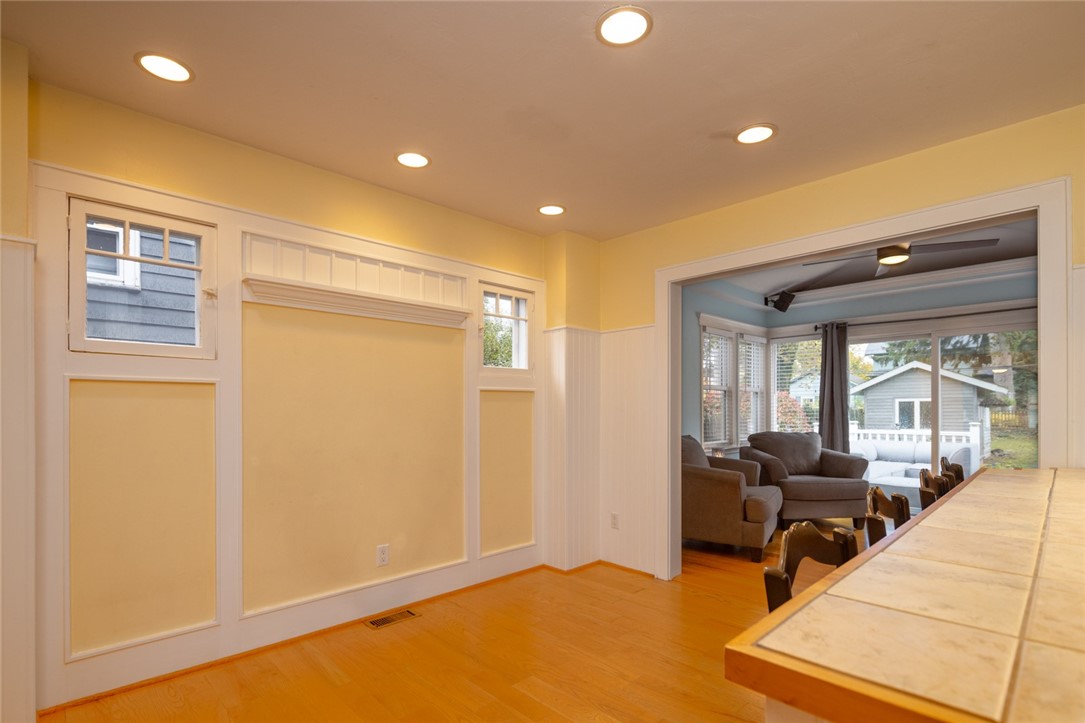 49 Orland Road Irondequoit, NY 14622 - Photo 11 of 37