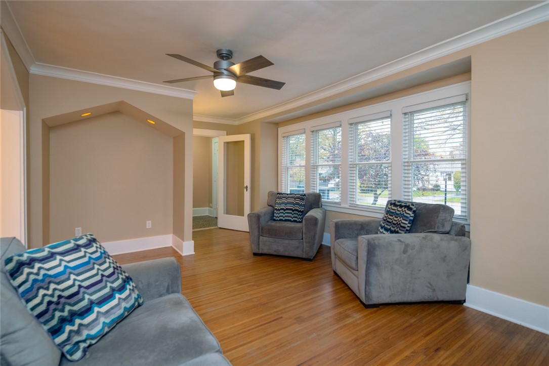 49 Orland Road Irondequoit, NY 14622 - Photo 5 of 37