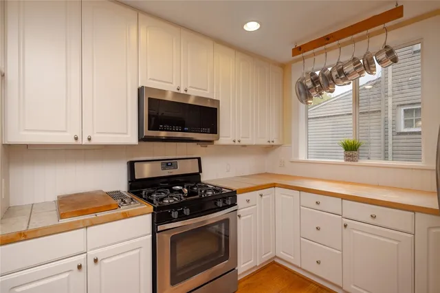 $225,000 | 49 Orland Road, Irondequoit, NY 14622