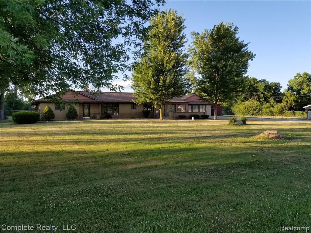 2373 East Mt Morris Road Mount Morris, MI 48458 - Photo 1 of 64 20180717_200301.jpg