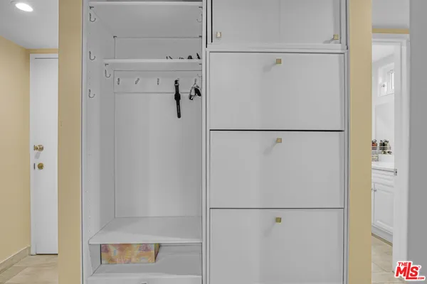 $349,000 | 11813 Runnymede Street, Unit 47, North Hollywood, CA 91605