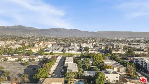 $349,000 | 11813 Runnymede Street, Unit 47, North Hollywood, CA 91605