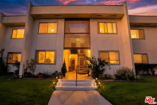 $349,000 | 11813 Runnymede Street, Unit 47, North Hollywood, CA 91605