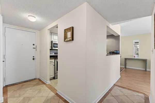 $359,000 | 1009 North Ocean Boulevard, Unit 312, Pompano Beach, FL 33062