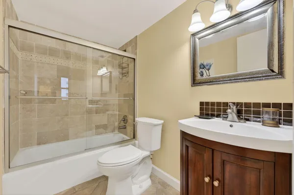 $359,000 | 1009 North Ocean Boulevard, Unit 312, Pompano Beach, FL 33062