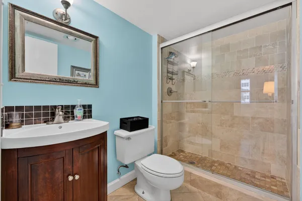 $359,000 | 1009 North Ocean Boulevard, Unit 312, Pompano Beach, FL 33062