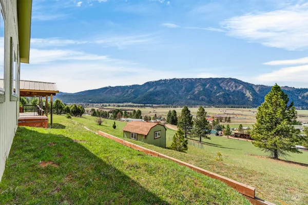 $485,537 | 25 Woodland Dr Garden Valley, Garden Valley, ID 83622