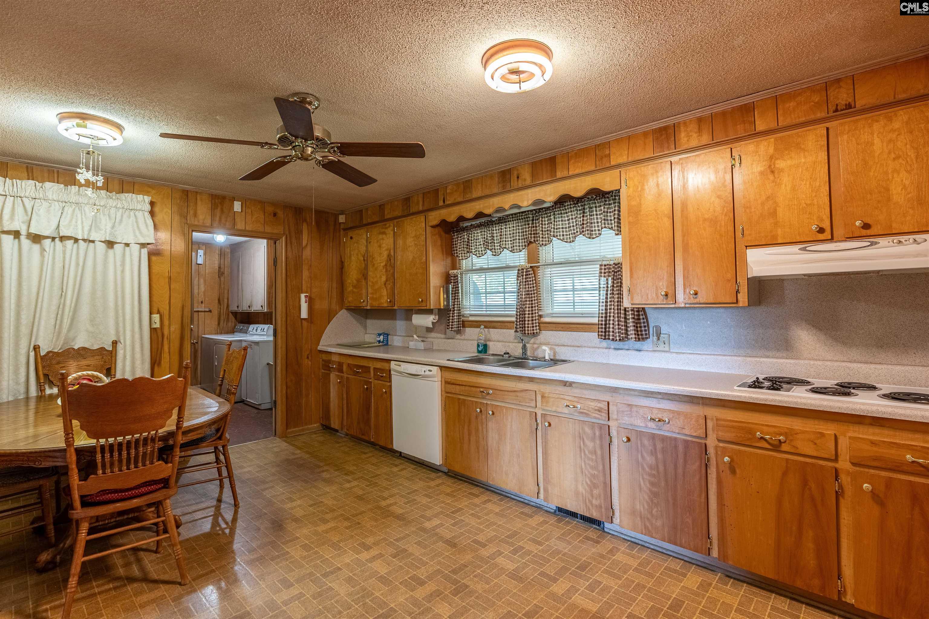 941 Old Charleston Road Pelion, SC 29123 - Photo 6 of 40