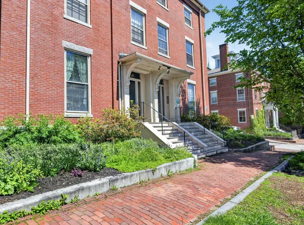 $329,500 | 169 Danforth Street, Unit 5, Portland, ME 04102