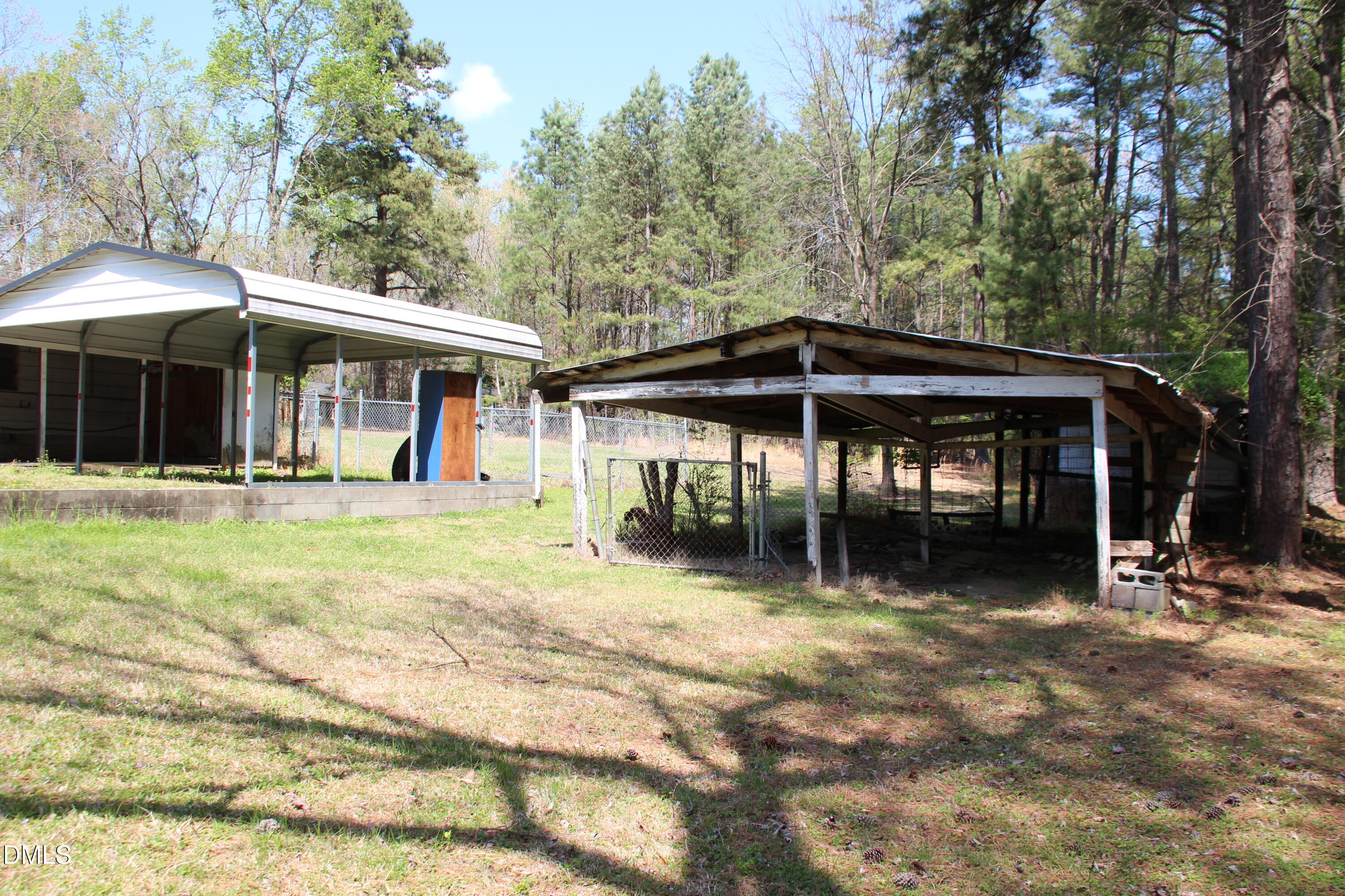 822 Clayton Road Durham, NC 27703 - Photo 5 of 14 IMG_6873