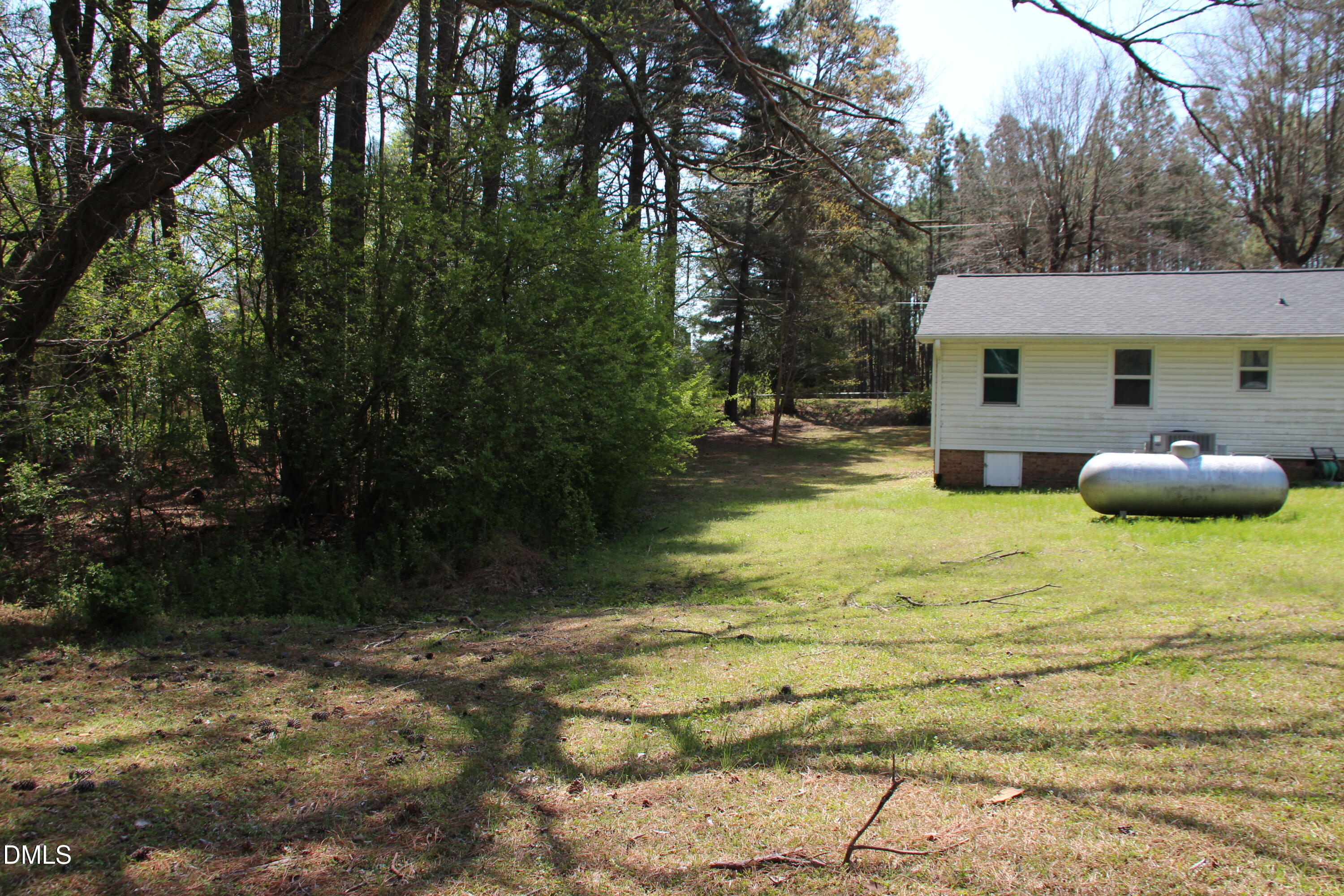 822 Clayton Road Durham, NC 27703 - Photo 6 of 14 IMG_6870