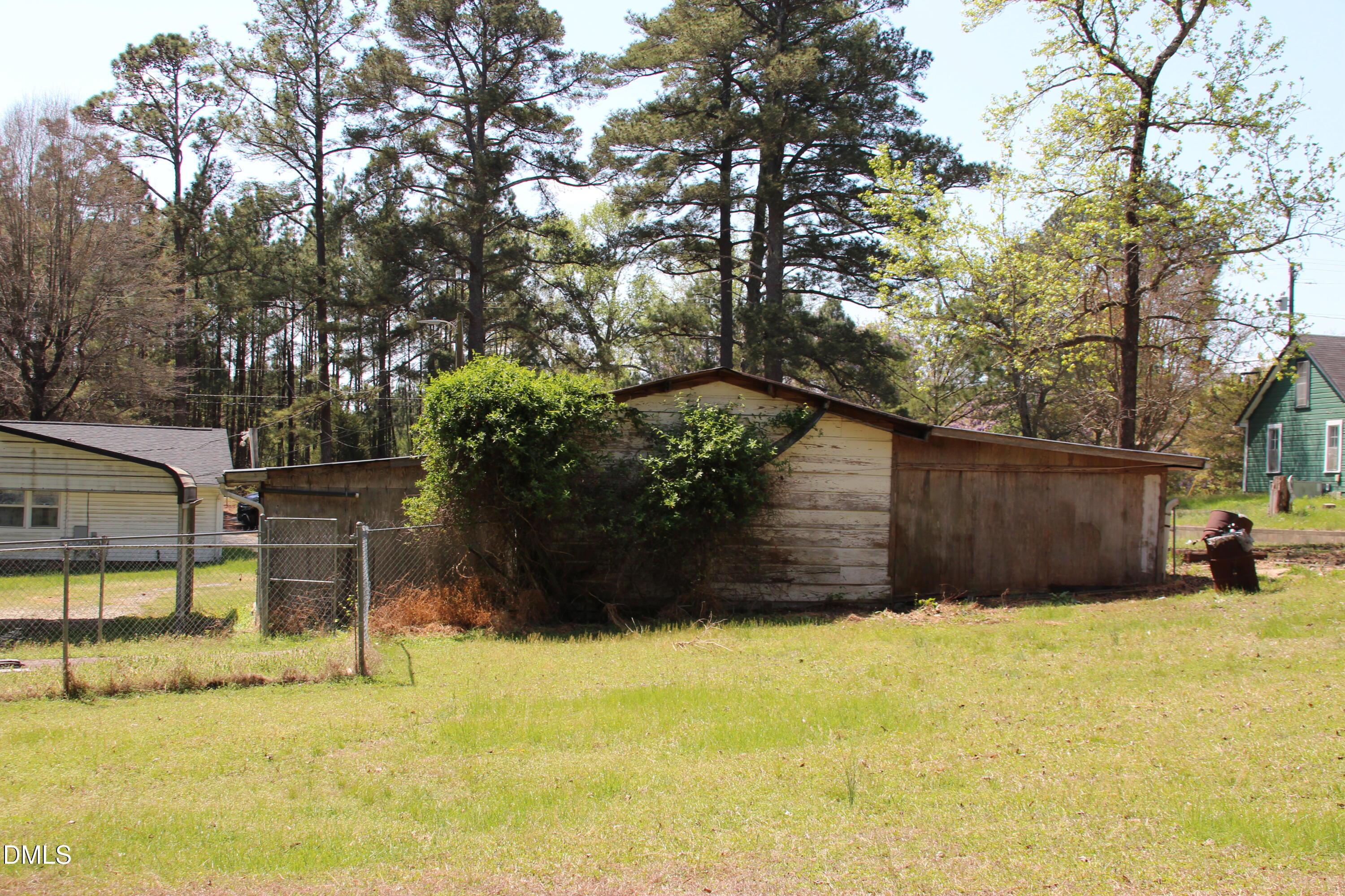 822 Clayton Road Durham, NC 27703 - Photo 9 of 14 IMG_6862