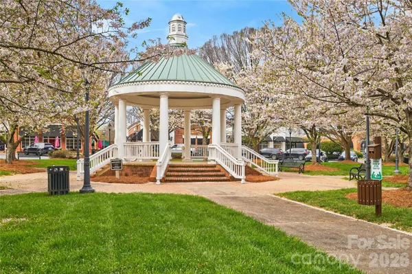 $569,000 | 20314 Colony Point Lane, Cornelius, NC 28031