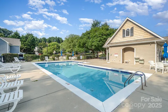 $580,000 | 20314 Colony Point Lane, Cornelius, NC 28031