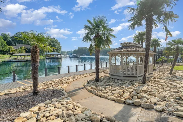 $580,000 | 20314 Colony Point Lane, Cornelius, NC 28031