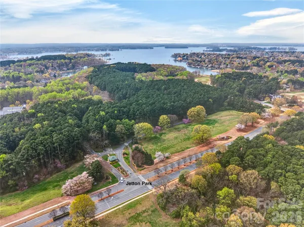 $569,000 | 20314 Colony Point Lane, Cornelius, NC 28031