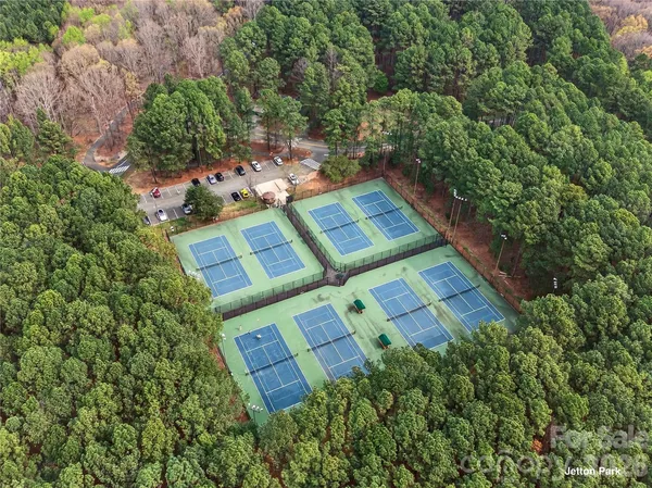 $569,000 | 20314 Colony Point Lane, Cornelius, NC 28031