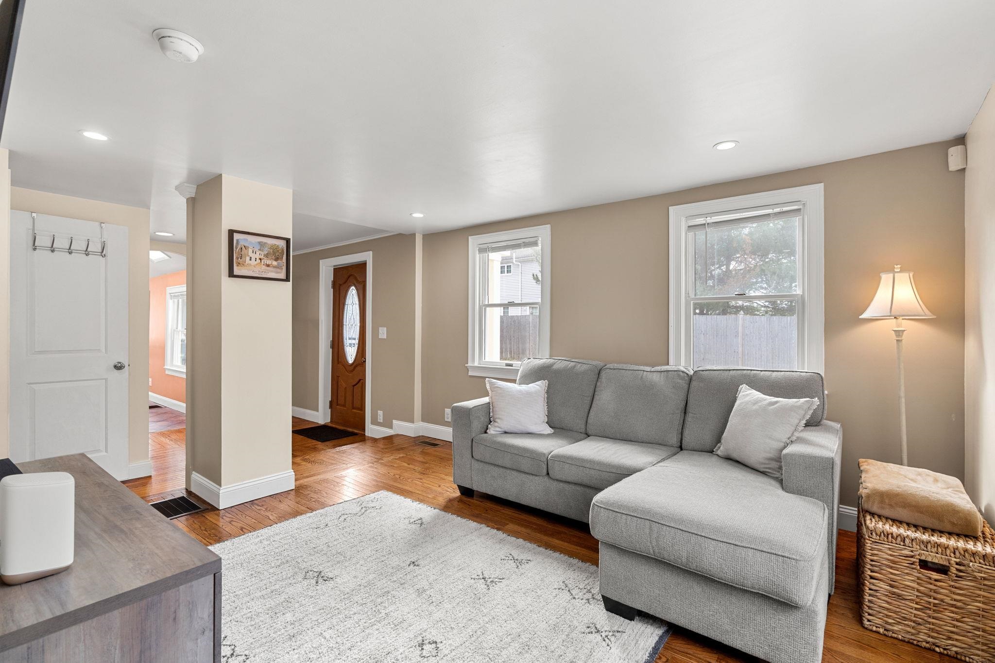 71 Old Rochester Road Dover, NH 03820 - Photo 12 of 40