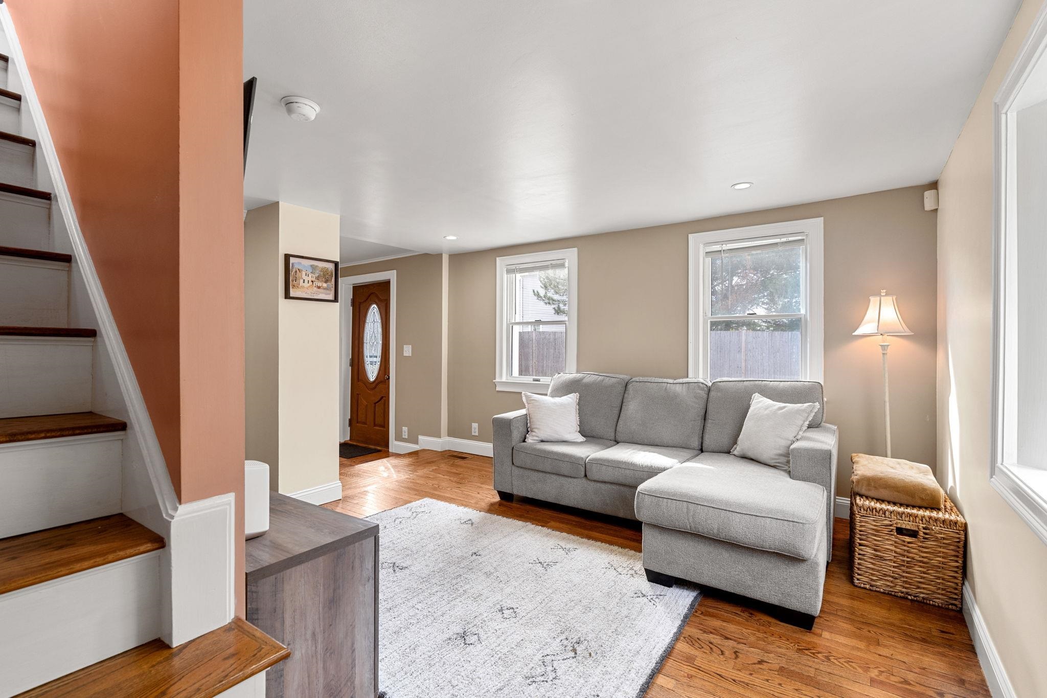 71 Old Rochester Road Dover, NH 03820 - Photo 13 of 40