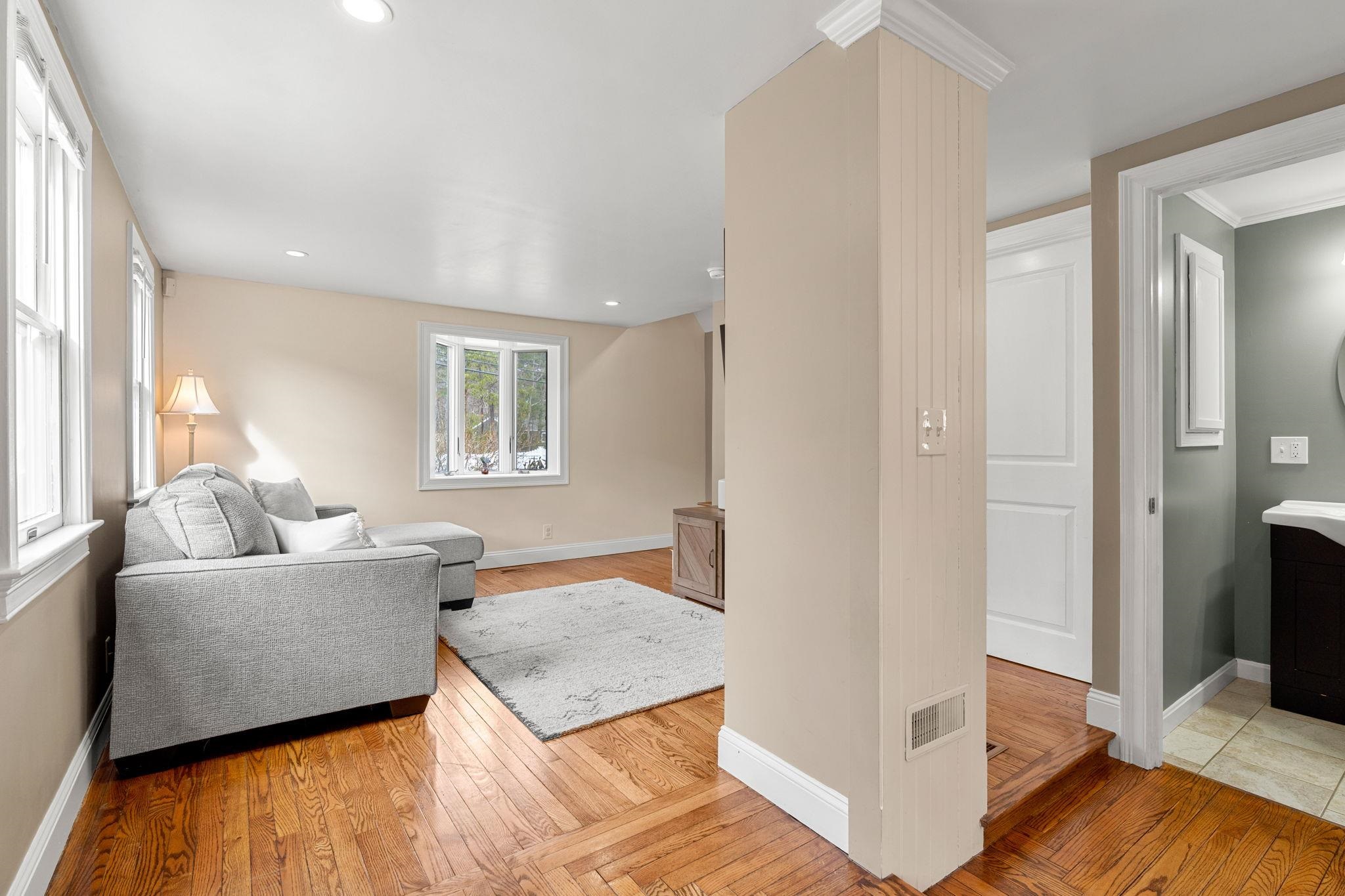 71 Old Rochester Road Dover, NH 03820 - Photo 14 of 40