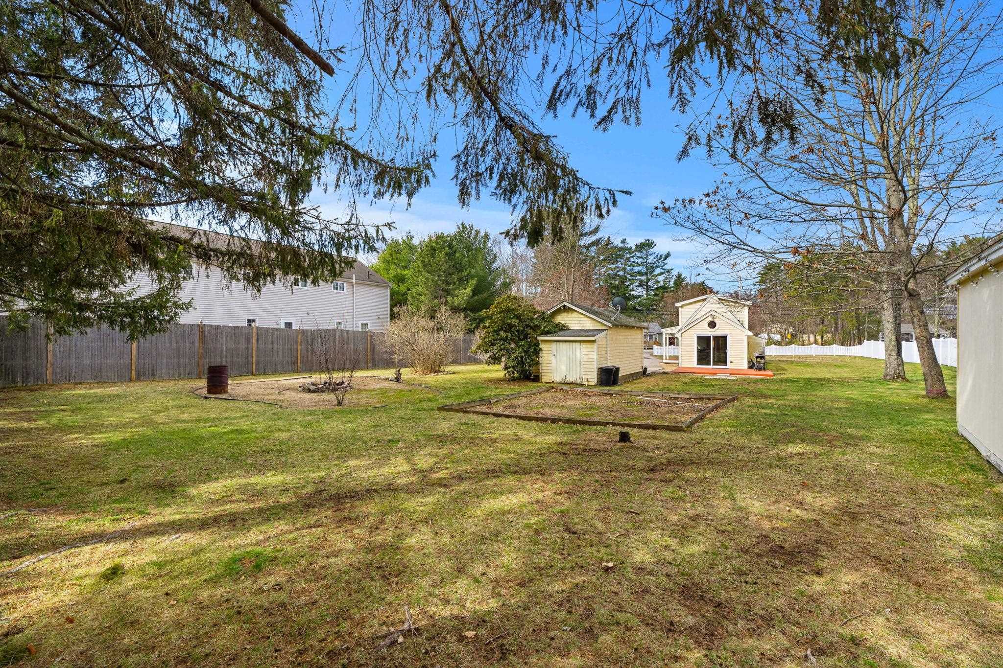 71 Old Rochester Road Dover, NH 03820 - Photo 27 of 40