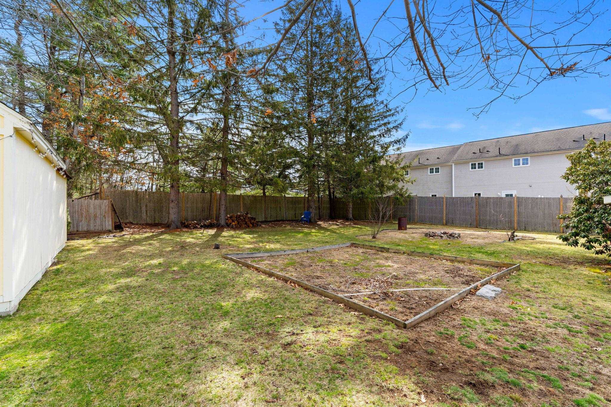 71 Old Rochester Road Dover, NH 03820 - Photo 29 of 40