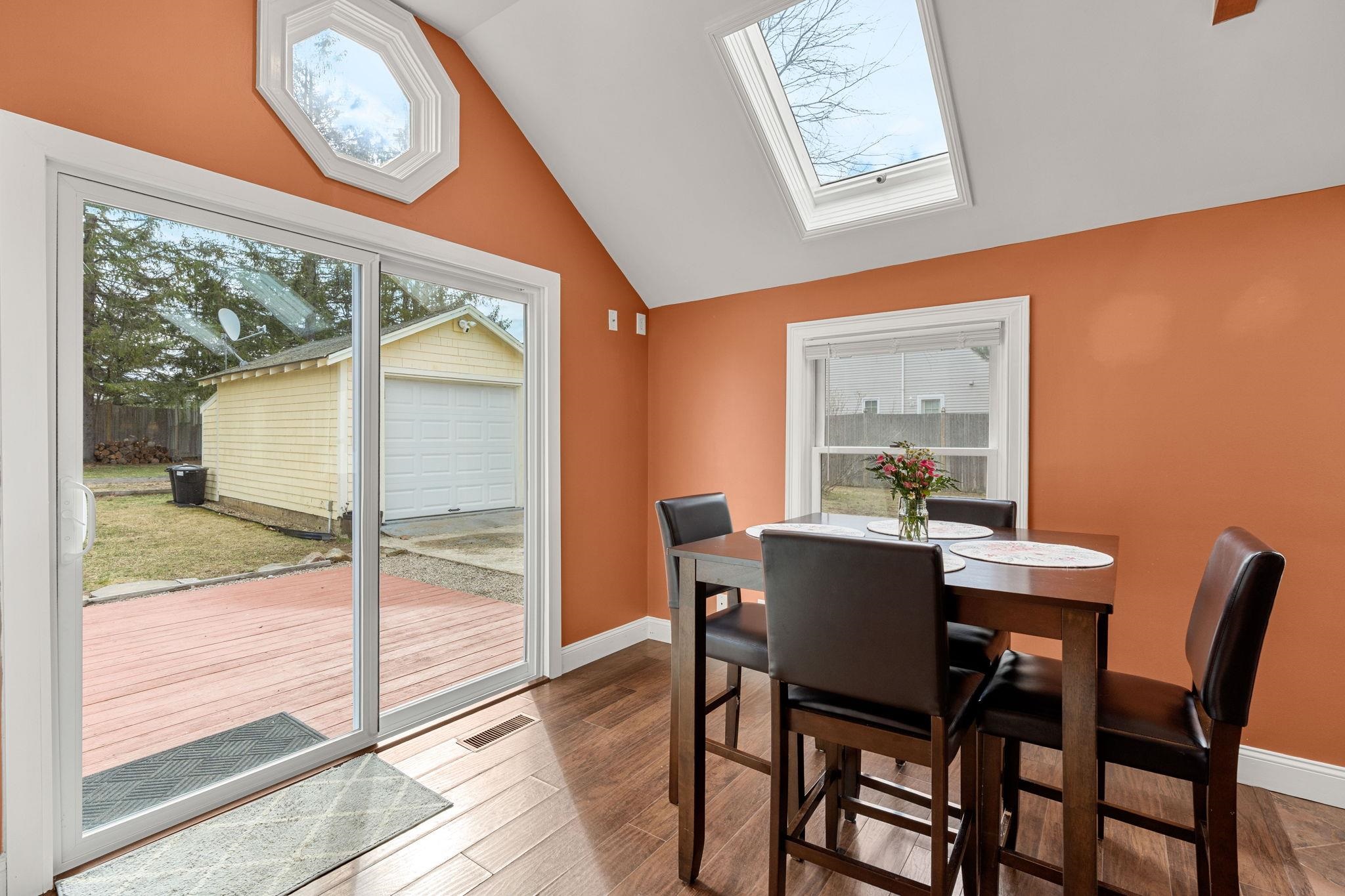 71 Old Rochester Road Dover, NH 03820 - Photo 9 of 40