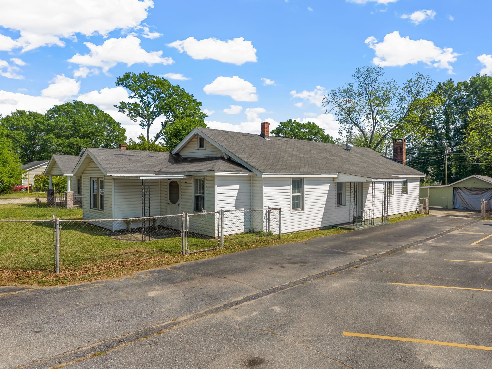 265 New Cut Road Spartanburg, SC 29301 - Photo 2 of 40