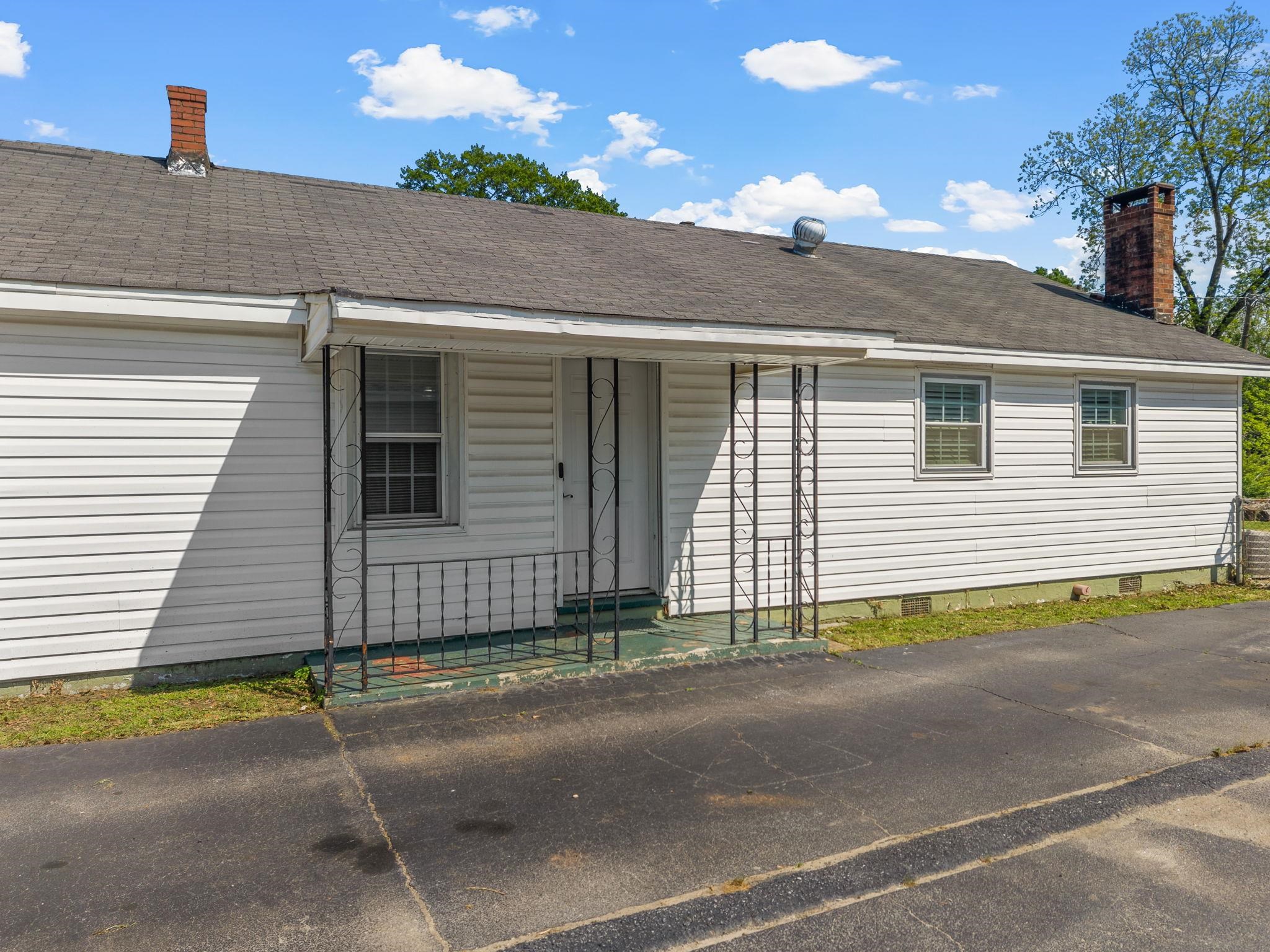 265 New Cut Road Spartanburg, SC 29301 - Photo 5 of 40