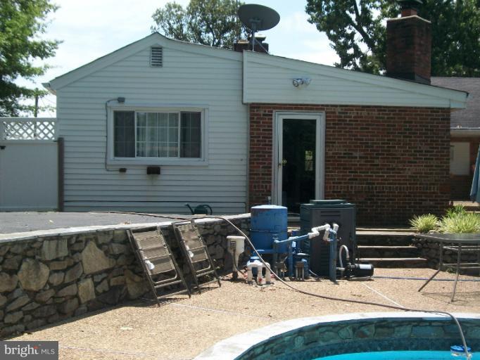 7310 Old Keene Mill Road Springfield, VA 22150 - Photo 7 of 30 a view of outdoor seating area with furniture