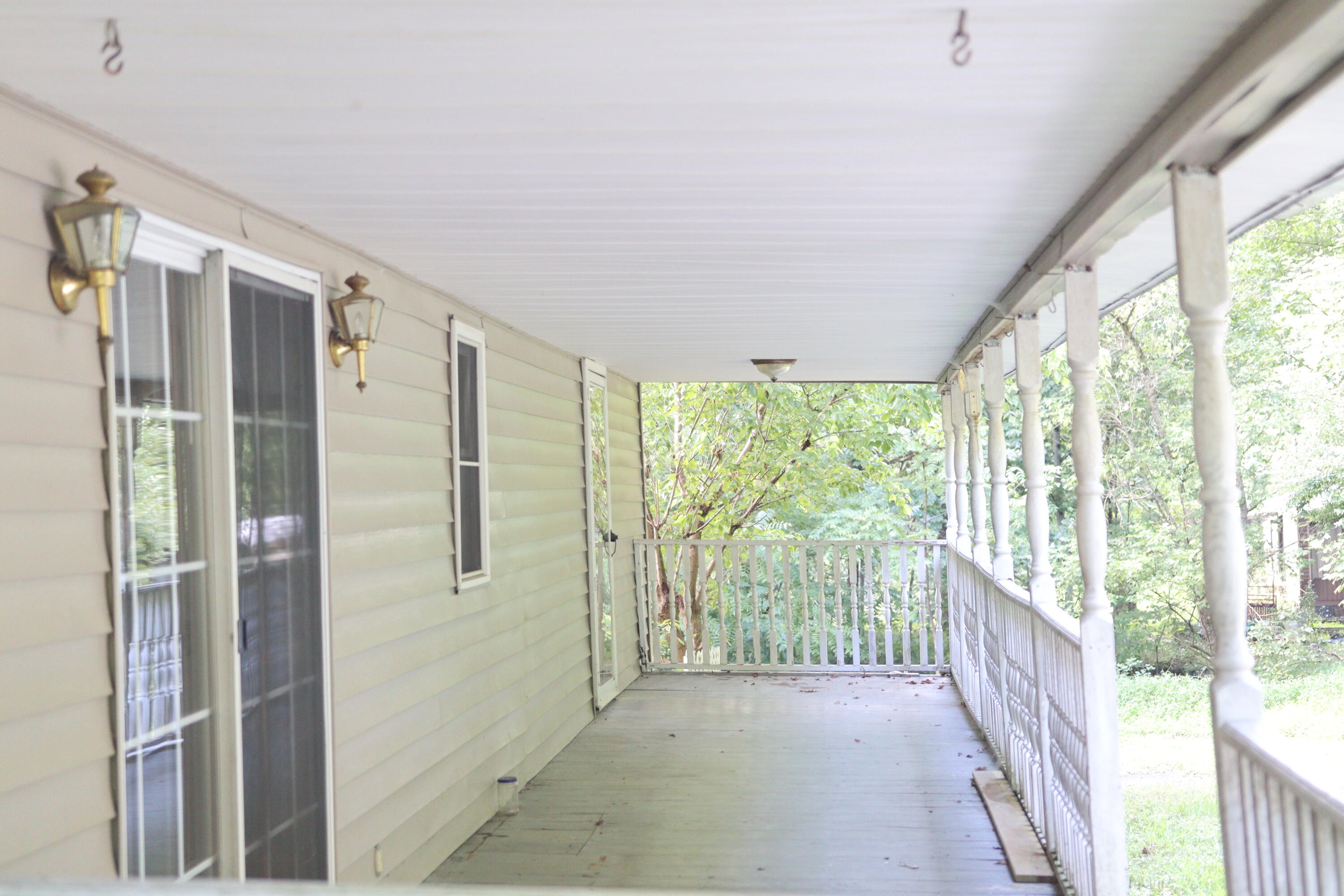 109 Mac Powers Road Unicoi, TN 37692 - Photo 11 of 38 IMG_1851