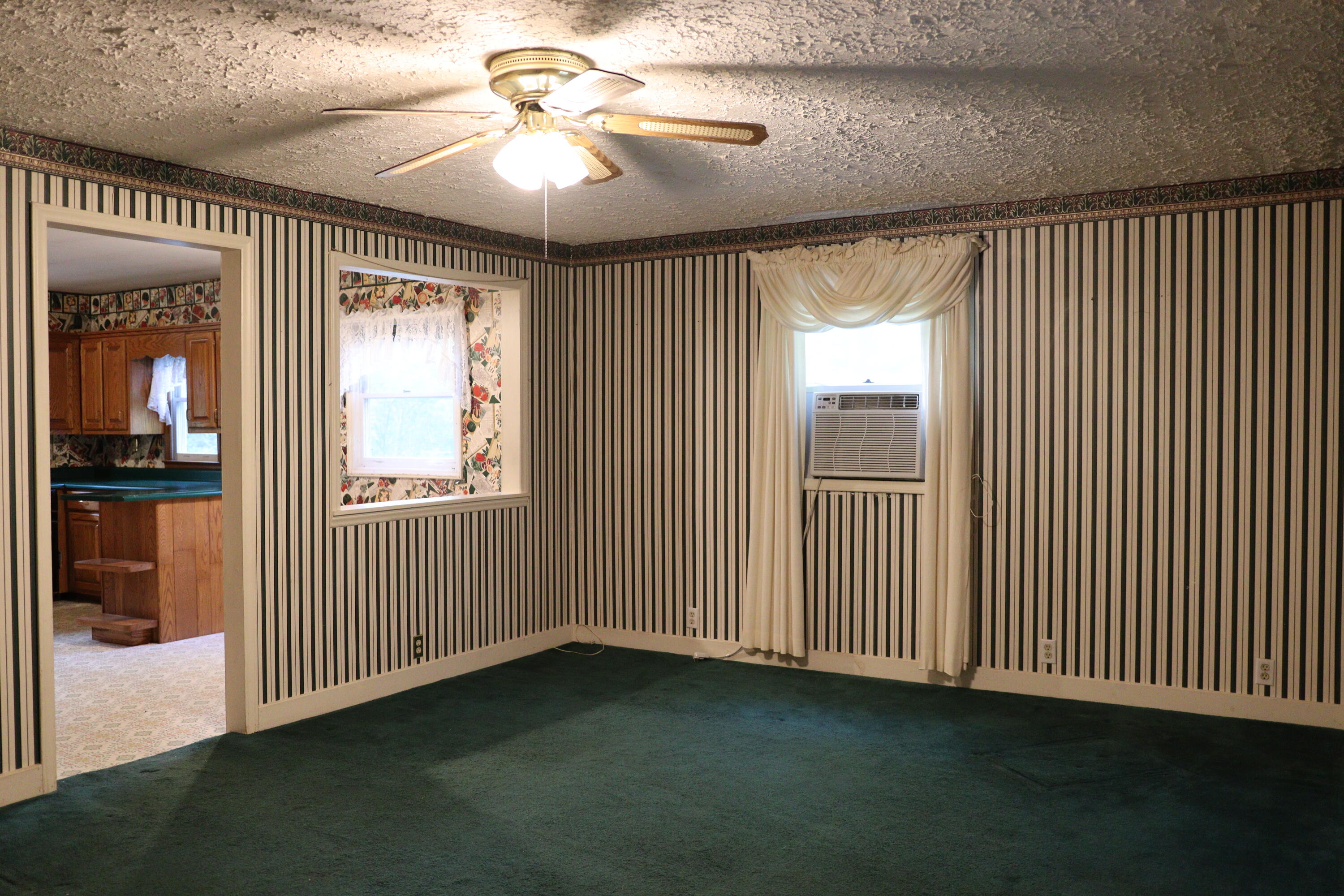 109 Mac Powers Road Unicoi, TN 37692 - Photo 17 of 38 IMG_1860