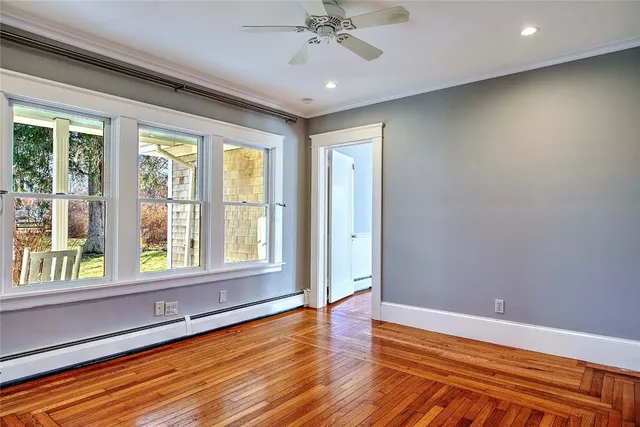 $3,500 | 18 Orchard Avenue, Barrington, RI 02806