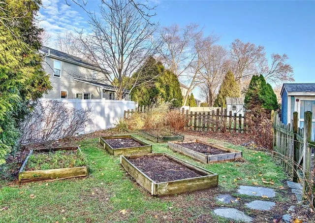 $3,500 | 18 Orchard Avenue, Barrington, RI 02806