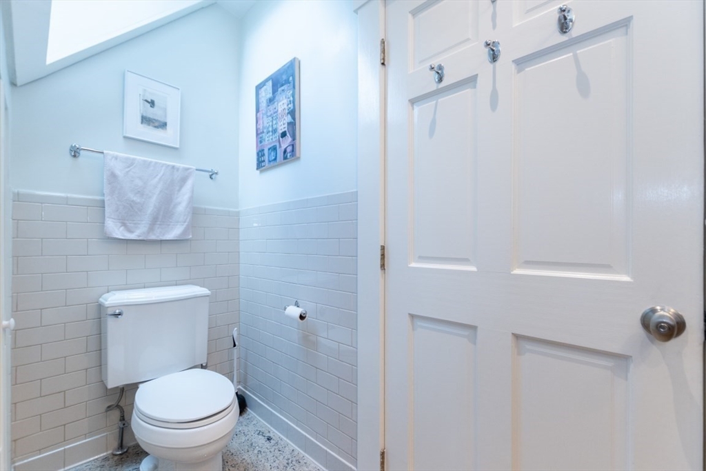 28 Holyoke Road, Unit 3 Somerville, MA 02144 - Photo 27 of 39 Gallery Image 27