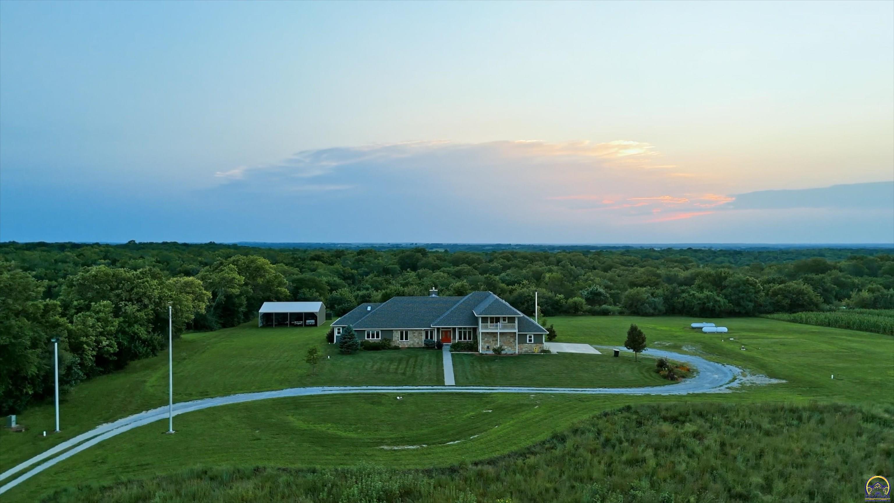 11301 South Croco Road Berryton, KS 66409 - Photo 77 of 99 Gallery Image 77