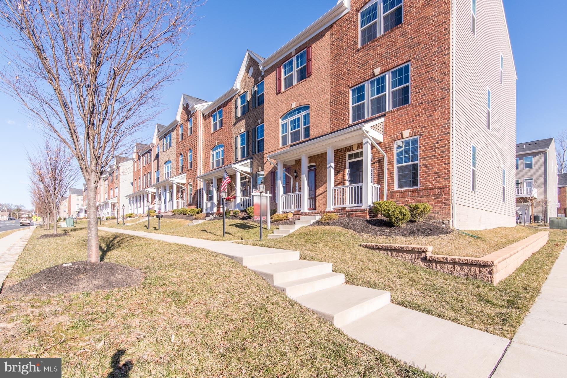 1706 Featherstone Road Woodbridge, VA 22191 - Photo 3 of 40 Gallery Image 3