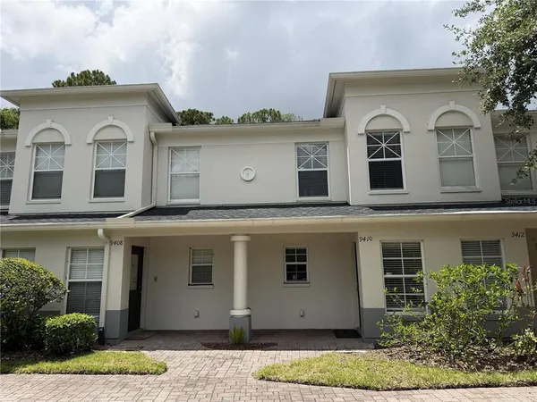 $2,000 | 9410 Charlesberg Drive, Tampa, FL 33635