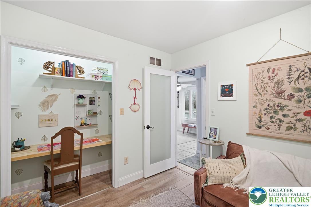 2160 Kecks Road Fogelsville, PA 18051 - Photo 32 of 58 a living room with furniture