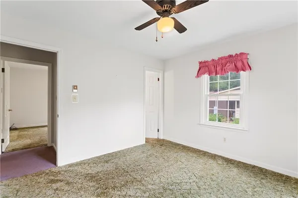 $289,500 | 320 Forest Park Drive, Denton, NC 27239