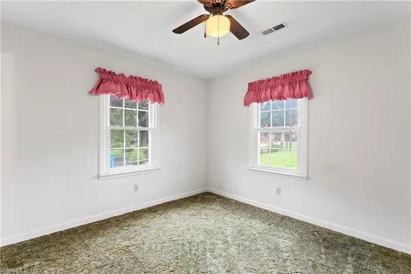 $289,500 | 320 Forest Park Drive, Denton, NC 27239