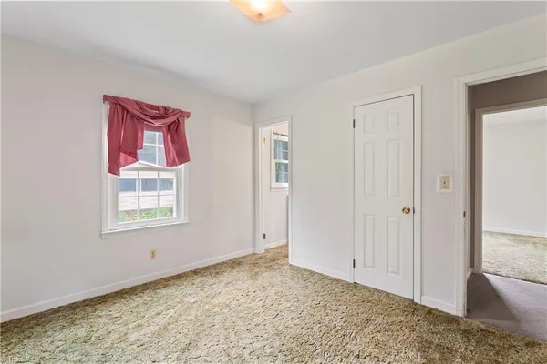 $289,500 | 320 Forest Park Drive, Denton, NC 27239