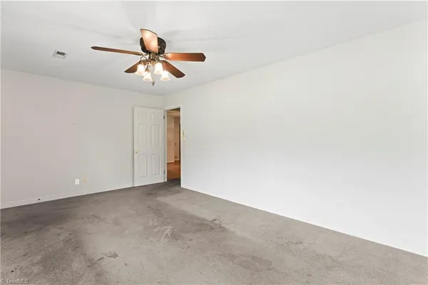 $289,500 | 320 Forest Park Drive, Denton, NC 27239