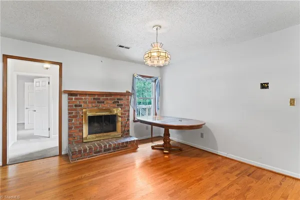 $289,500 | 320 Forest Park Drive, Denton, NC 27239