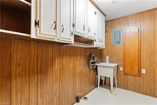 $289,500 | 320 Forest Park Drive, Denton, NC 27239
